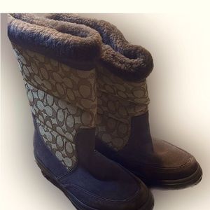 Coach Sherman sig suede snow winter boot  (size 8)